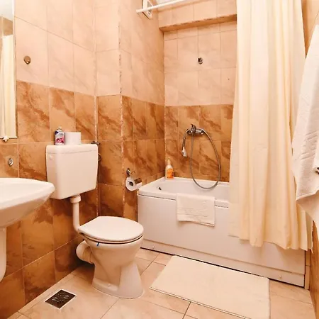 Apartmán Aethicus 8 *